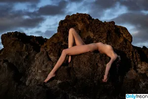 Irina Lozovaya / ireenel_ nude photo #0096
