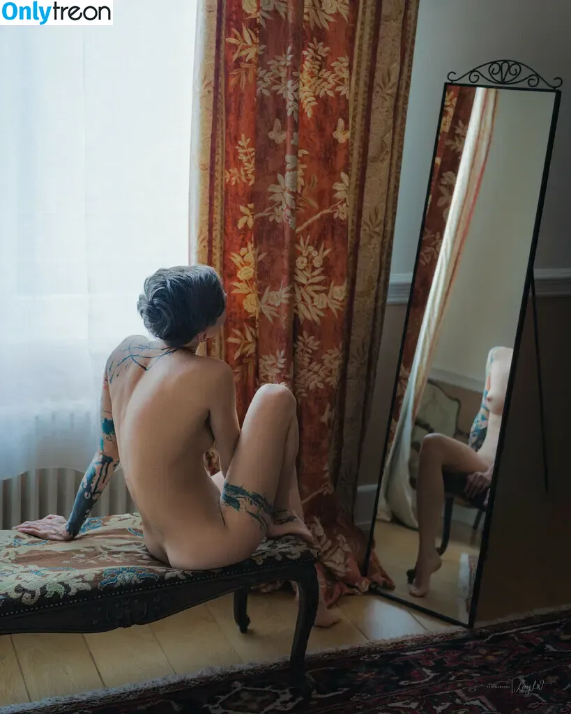 Irina Ludosanu nude photo #0005 (arr.ina.roawr / arrinaroawr)