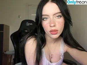 Irina Minkina / howeversnowy / rusian Billie eilish nude photo #0028