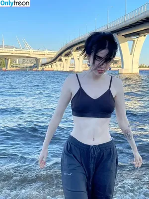 Irina Minkina / howeversnowy / rusian Billie eilish фото голая #0051