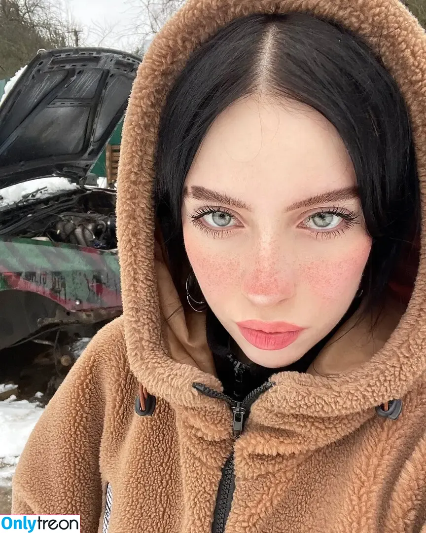 Irina Minkina nude photo #0015 (howeversnowy / rusian Billie eilish)