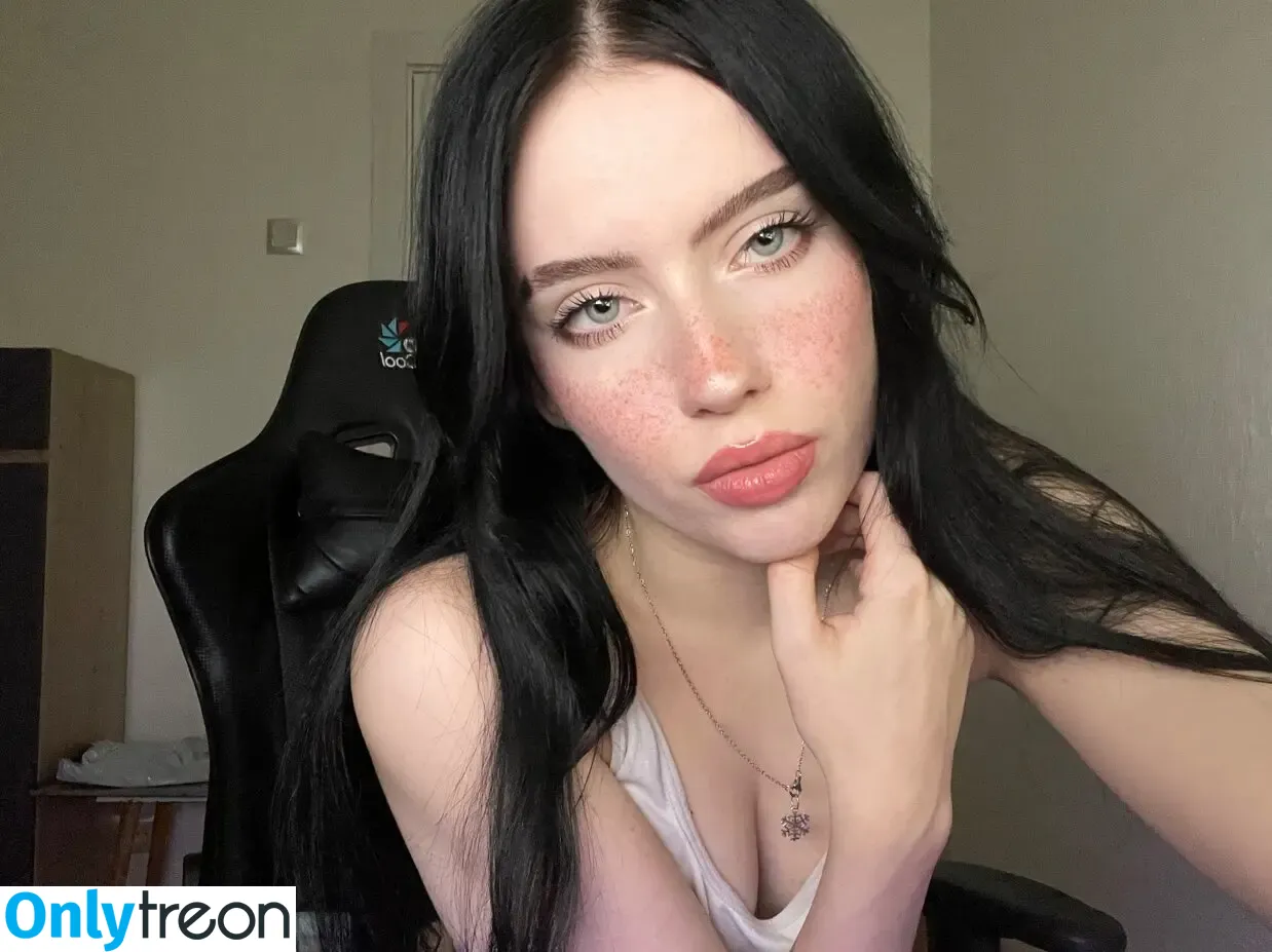 Irina Minkina nude photo #0026 (howeversnowy / rusian Billie eilish)