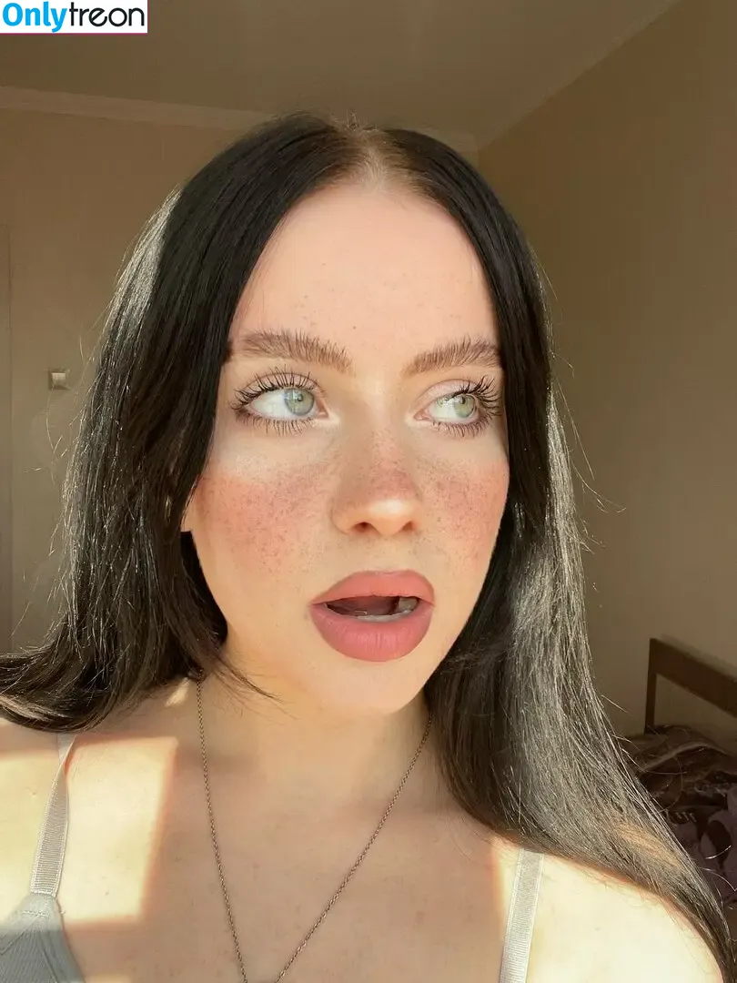 Irina Minkina голая photo #0048 (howeversnowy / rusian Billie eilish)