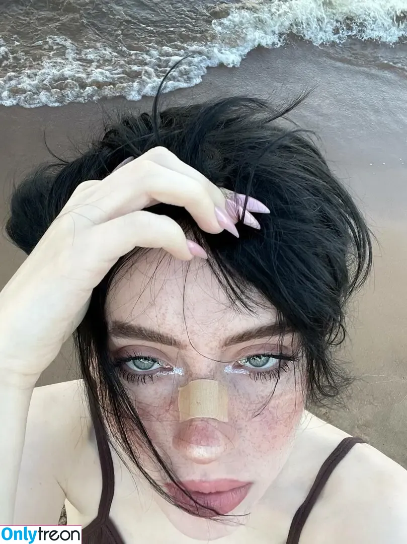 Irina Minkina голая photo #0053 (howeversnowy / rusian Billie eilish)