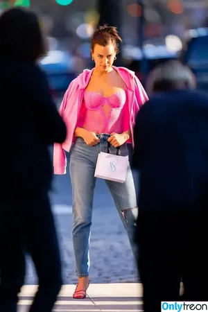 Irina Shayk / irinashayk / theirishayk nude photo #1892