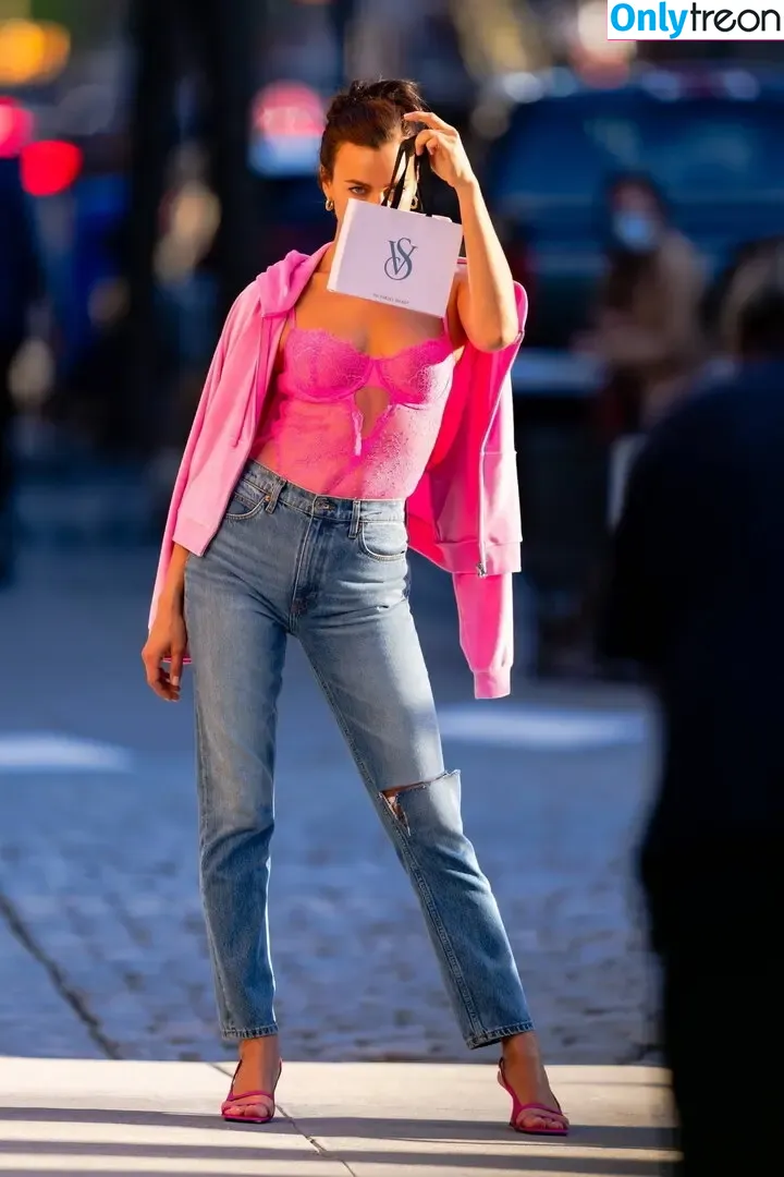 Irina Shayk голая photo #1886 (irinashayk / theirishayk)