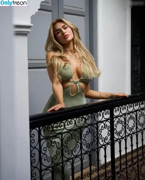  nude photo #0006