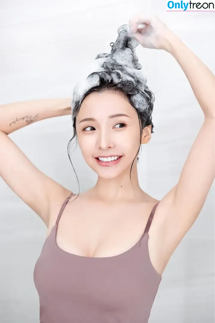Iris Xiao nude photo #0040 (irisxiao_ / 閃亮亮)
