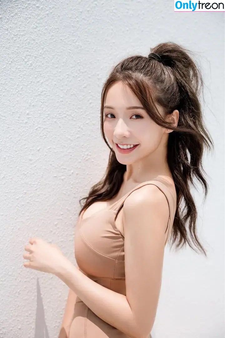 Iris Xiao nude photo #0108 (irisxiao_ / 閃亮亮)