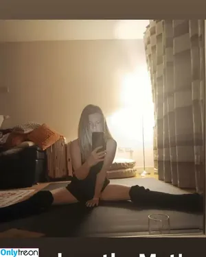 Irishjezebel nude photo #0114