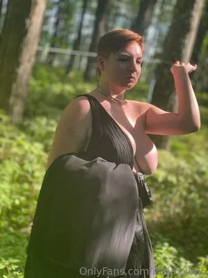 irisjaxx665 / sarahmreynoldsx356 фото голая #0255