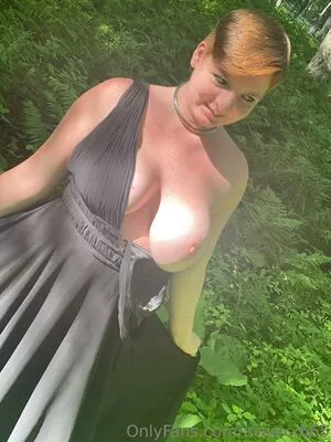 irisjaxx665 / sarahmreynoldsx356 фото голая #0264