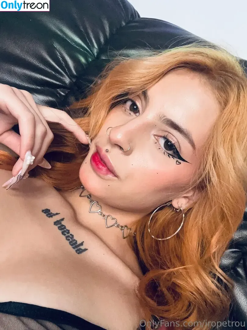 iropetrou nude photo #0043 (iropetrou)