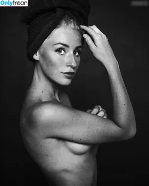 Isabel Ditlevsen / Isabelditlevsen nude photo #0241