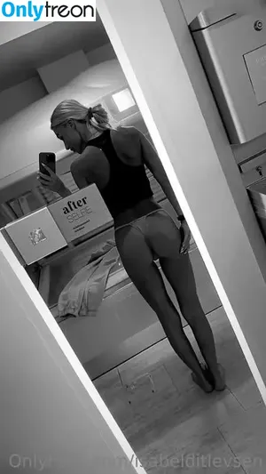 Isabel Ditlevsen / Isabelditlevsen nude photo #0324