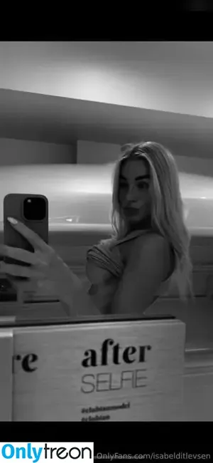 Isabel Ditlevsen / Isabelditlevsen nude photo #0329