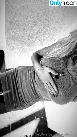 Isabel Ditlevsen / Isabelditlevsen nude photo #0338