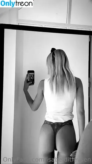 Isabel Ditlevsen / Isabelditlevsen nude photo #0363