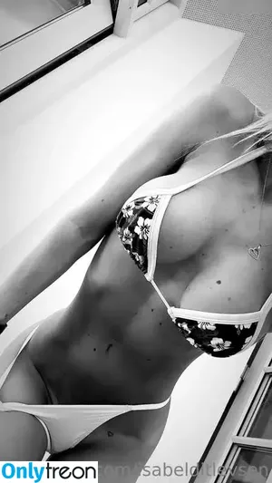 Isabel Ditlevsen / Isabelditlevsen nude photo #0374