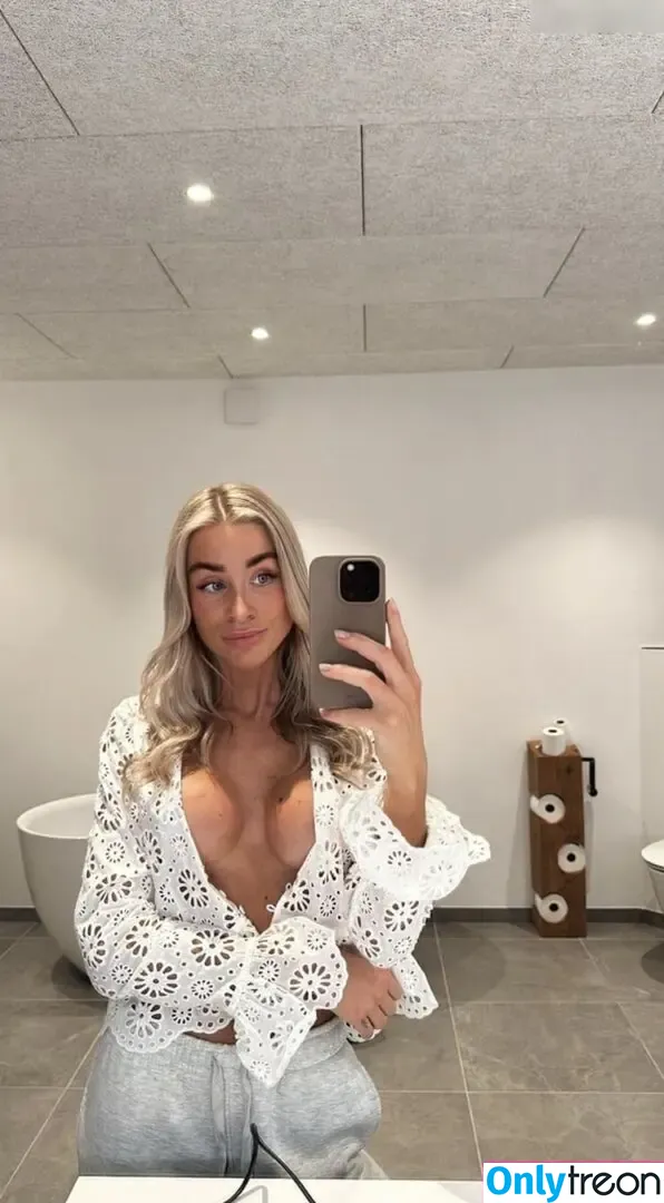 Isabel Ditlevsen голая photo #0006 (Isabelditlevsen)