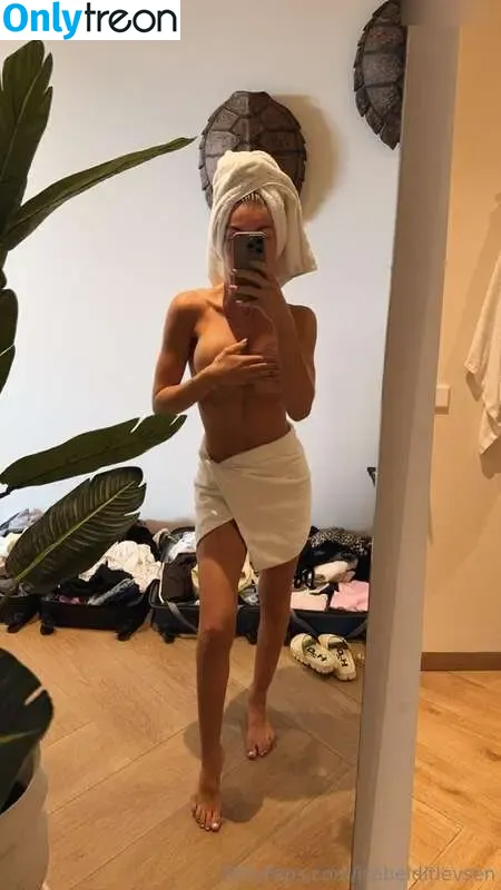 Isabel Ditlevsen голая photo #0059 (Isabelditlevsen)