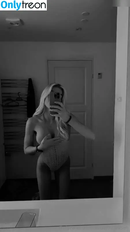 Isabel Ditlevsen nude photo #0117 (Isabelditlevsen)