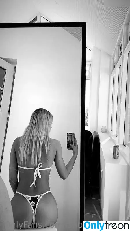 Isabel Ditlevsen nude photo #0439 (Isabelditlevsen)
