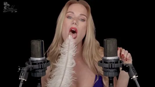 Isabel Imagination ASMR / Isabelimaginationasmr / isabel.imagination nude photo #0012
