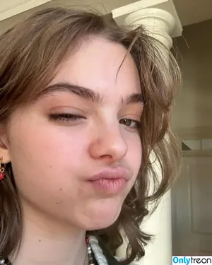 Isabel Myers / isabelmyers_s / shycutegf фото голая #0004
