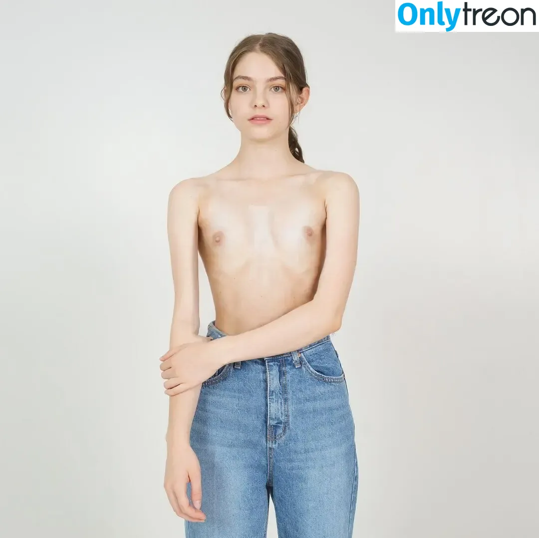 Isabel Myers nude photo #0023 (isabelmyers_s / shycutegf)