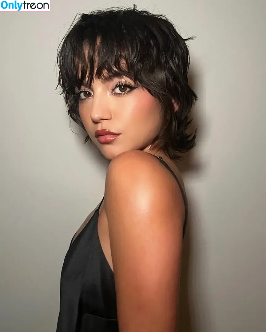 Isabela Merced nude photo #0956 (isabelamerced)