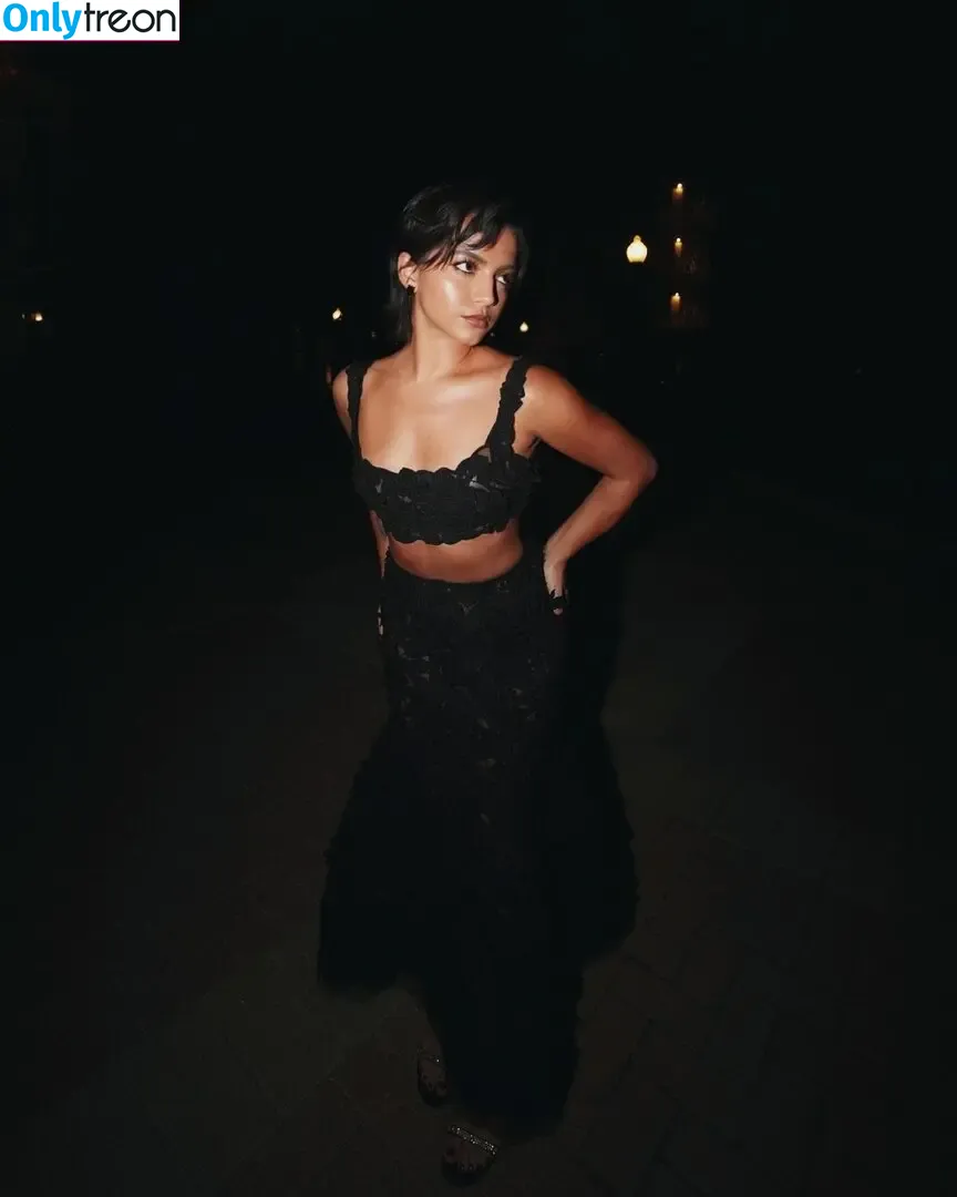 Isabela Merced голая photo #0986 (isabelamerced)