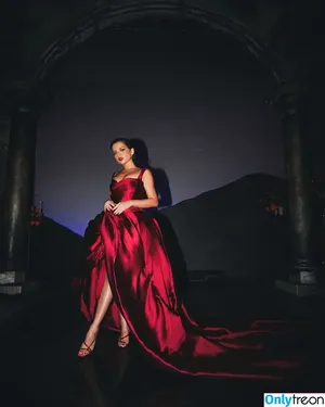 Isabela Merced / isabelamerced фото голая #1000