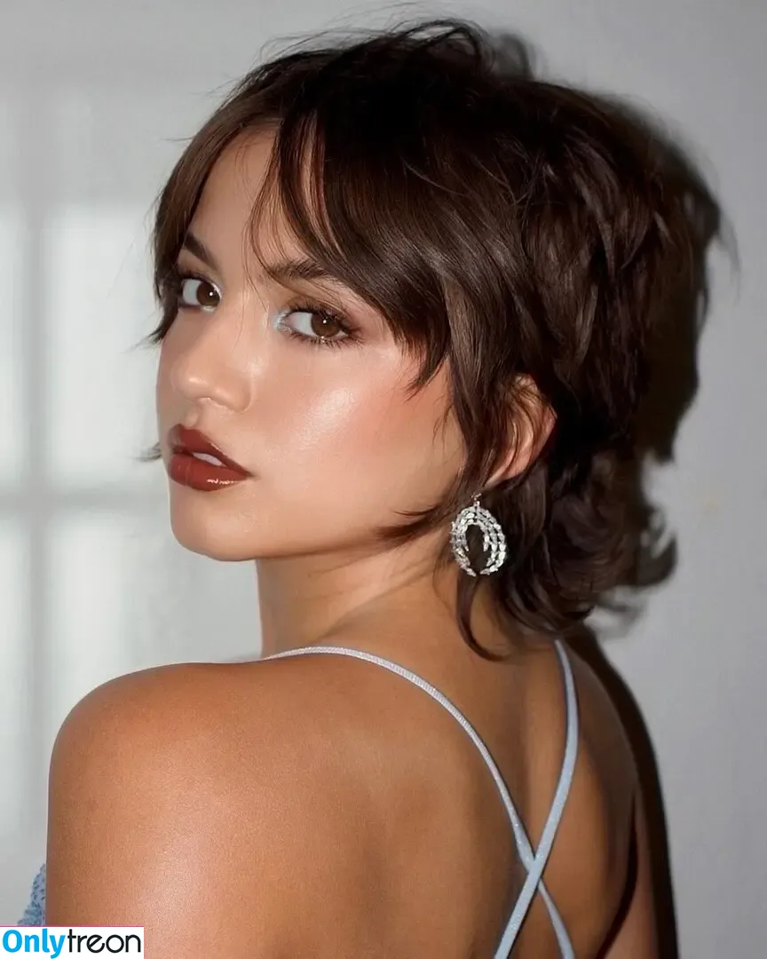 Isabela Merced голая photo #1184 (isabelamerced)