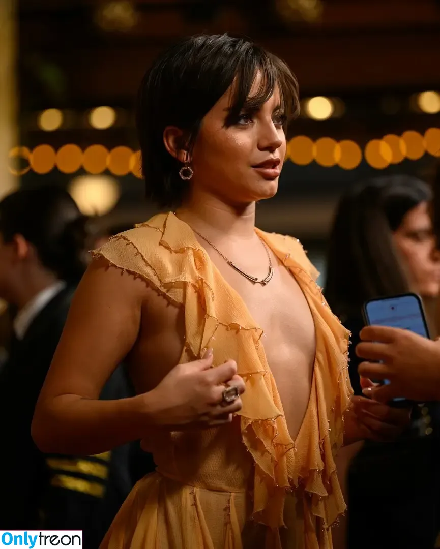 Isabela Merced nude photo #1215 (isabelamerced)