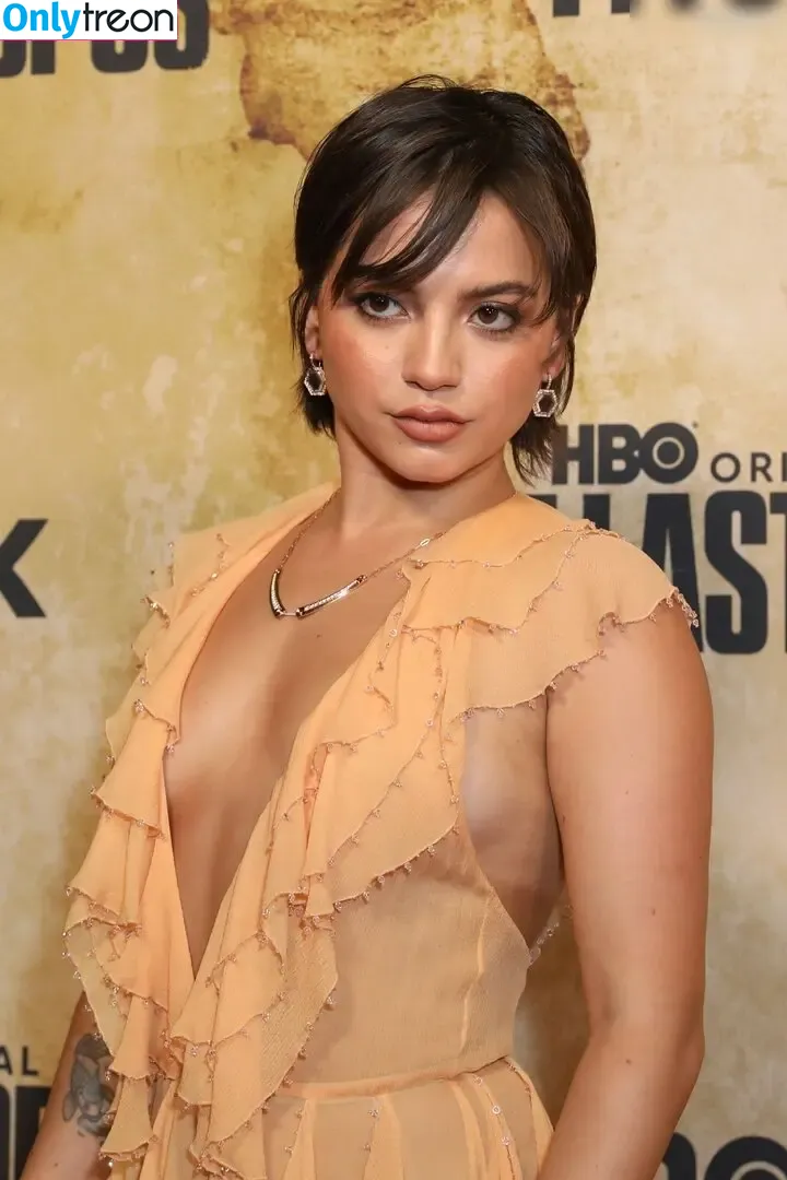 Isabela Merced nude photo #1284 (isabelamerced)