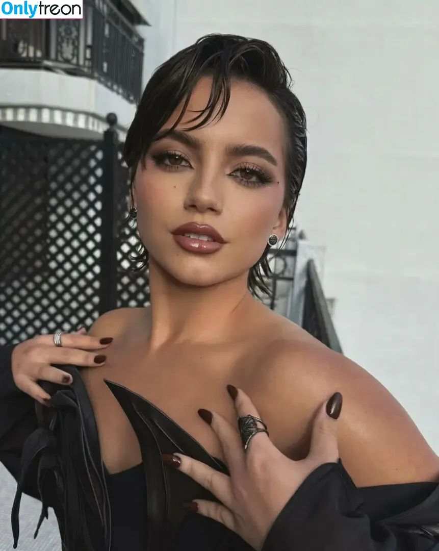Isabela Merced nude photo #1319 (isabelamerced)