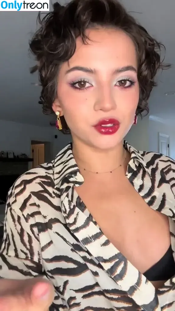 Isabela Merced nude photo #1382 (isabelamerced)