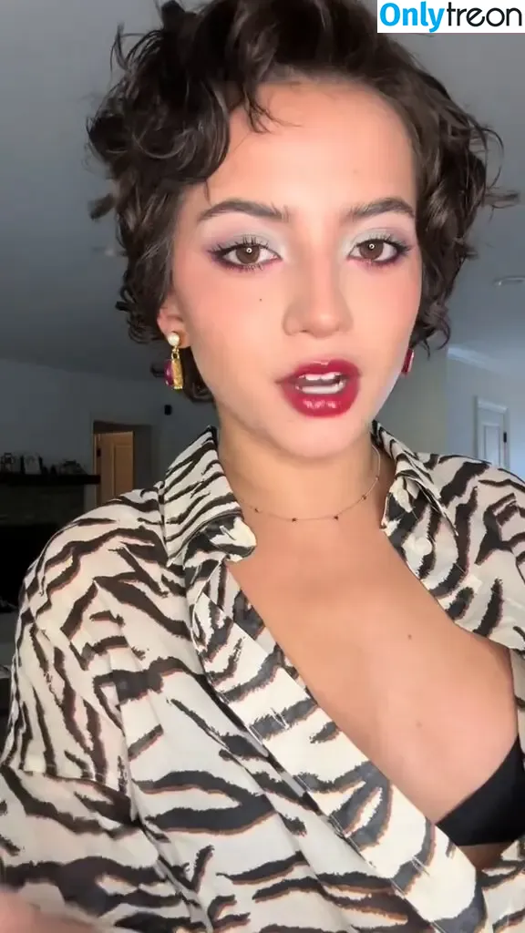 Isabela Merced nude photo #1383 (isabelamerced)
