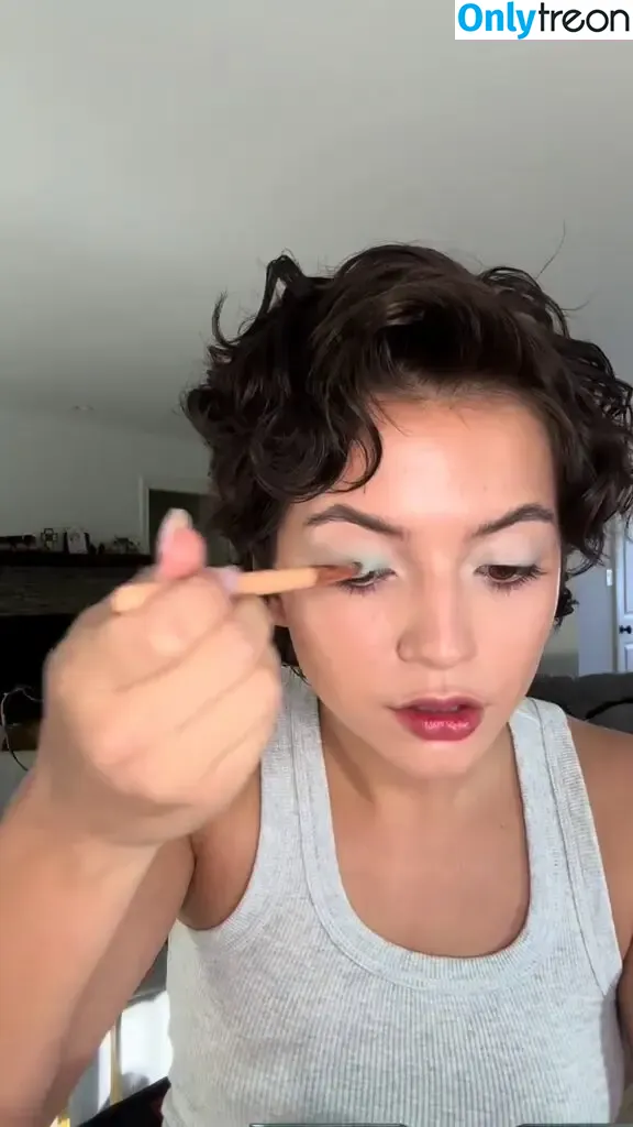 Isabela Merced nude photo #1384 (isabelamerced)