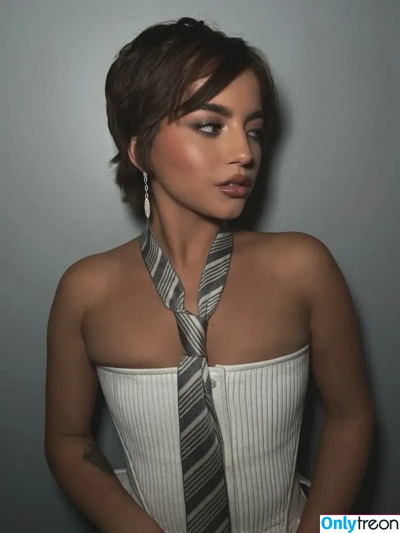 Isabela Merced nude photo #1540 (isabelamerced)