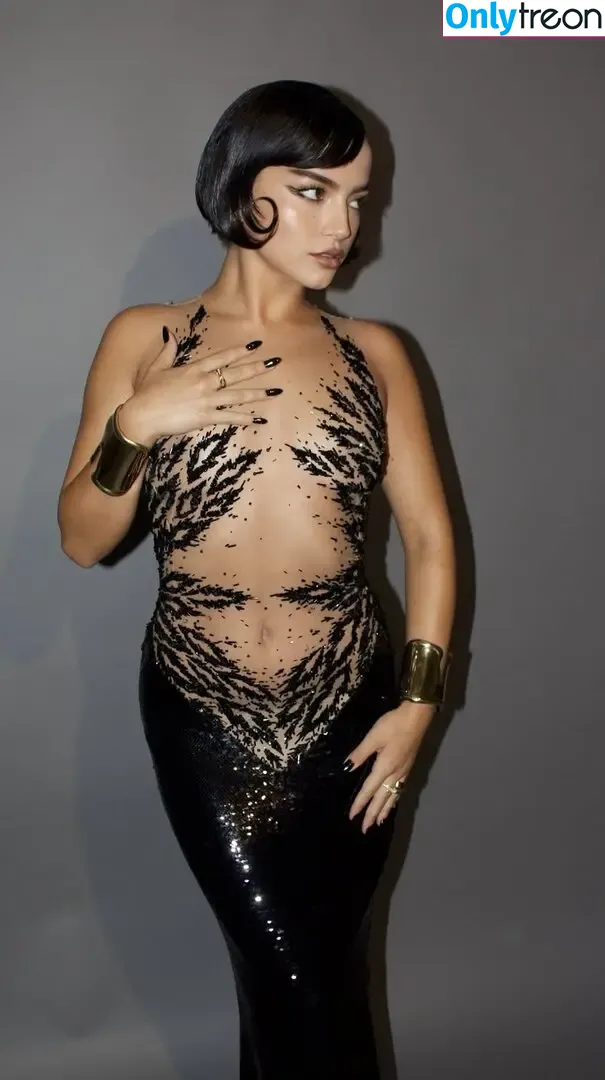 Isabela Merced nude photo #1614 (isabelamerced)