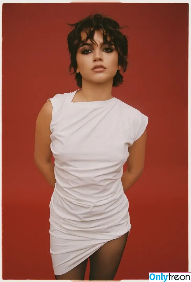 Isabela Merced nude photo #1698 (isabelamerced)