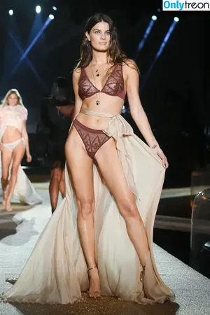 Isabeli Fontana / isabelifontana / isafontaneli фото голая #0006
