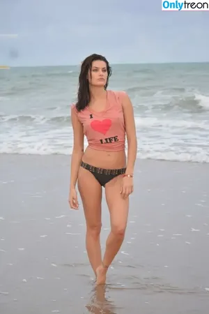 Isabeli Fontana / isabelifontana / isafontaneli nude photo #0058