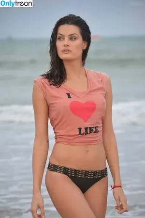 Isabeli Fontana / isabelifontana / isafontaneli nude photo #0062