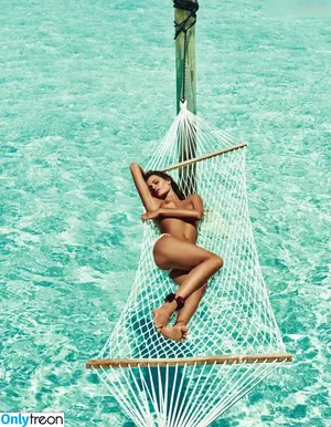 Isabeli Fontana / isabelifontana / isafontaneli nude photo #0162