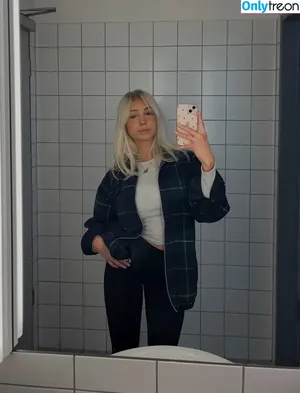  nude photo #0007