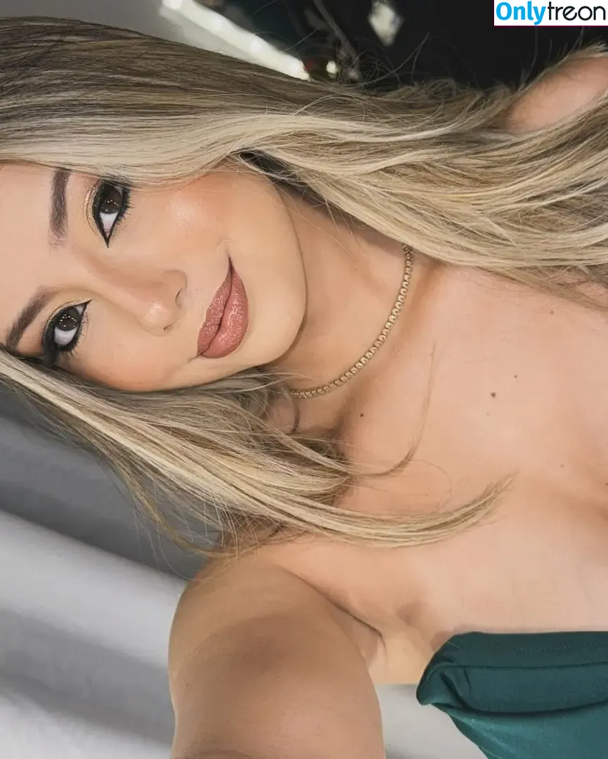 Isabella nude photo #0028 (1sabella / isabellabru / isinhalrl)