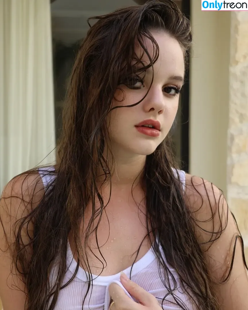 Isabella Ardley голая photo #0006 (isabella.110022)